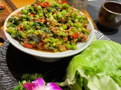 罗勒叶牛肉碎-象神泰国菜