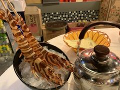 -鲜入围煮花胶鸡海鲜火锅