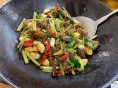 干锅牛腩-牛八宝桂林米粉(八里庄店)