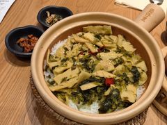 -煲仔皇腊味煲仔饭(经四万达店)