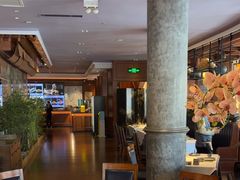 -八府香鸭·啫啫煲(华山路店)