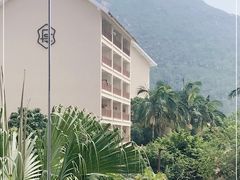 -江门古兜温泉小镇