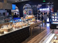 面包甜点陈列柜-米洛克欧洲蛋糕(西南路店)