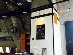 -LENBACH兰巴赫西餐啤酒坊(大连东港店)