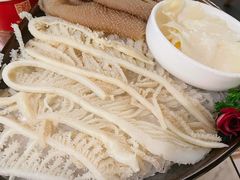 火锅三宝-左庭右院鲜牛肉火锅(浦江欢乐颂店)