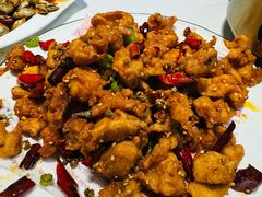 -嗨辣小聚·盘锦河蟹·海鲜烧烤龙虾(盘锦十年好店)