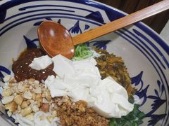 -蜗牛小馆醉乡民谣云南菜(惠新西里店)
