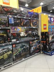 -TOYSRUS玩具反斗城(重庆来福士店)