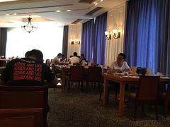 -汕尾巴黎半岛酒店