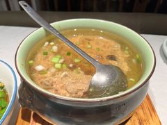 山泉水土猪肉汤-老湘亲·品鉴湘菜(湖里店)