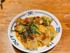 酸菜炒太安洋芋片-一坐一忘云南菜(嘉里中心店)