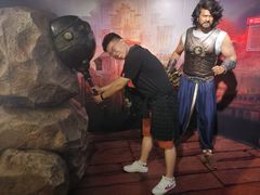 -曼谷杜莎夫人蜡像馆