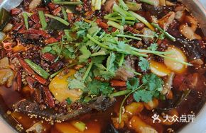 Spicy Pig Intestine and Chicken Pot