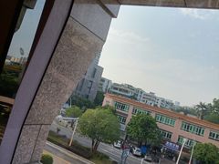 -中山利和希尔顿酒店