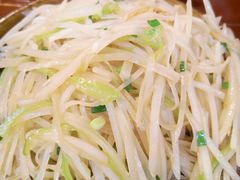 青椒土豆丝-苗湘食府(十年店)