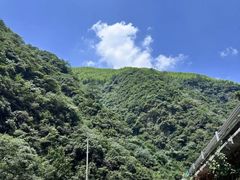 -安吉龙王山峡谷漂流