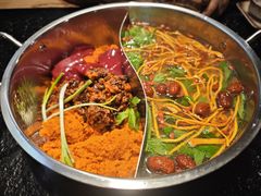 -鹿鸣山草本茶香火锅(园西路店)