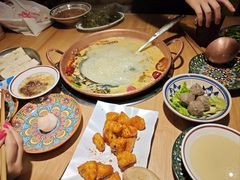 -洱火云南酸菜牛肉火锅(石景山当代商城店)