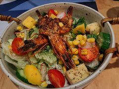 香煎黑虎虾芒果色拉-火山屋台(新街口店)