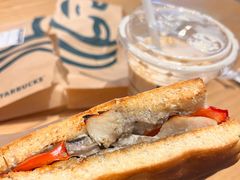 -星巴克(广州南站A18检票口楼上)