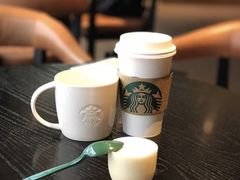 -星巴克(杭州湖滨银泰E区店)