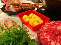 -鲜入围煮花胶鸡海鲜火锅