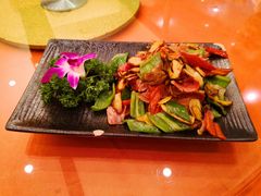 -香巴拉云南餐厅(华莱坞店)