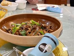 小白菜炒黄蘑-小城家宴
