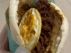 兰花干煎蛋夹馍-魏家凉皮(协和店)