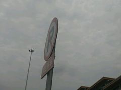 -平望服务区·停车场