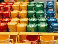 -m豆巧克力世界(上海世茂广场店)