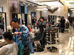 -AKOZO Beauty Salon