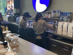 大堂-瑞幸咖啡(大冲商务中心C座店)