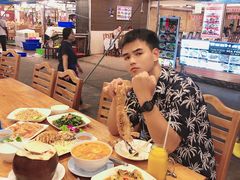 -两兄弟Song Pee Nong(2号店)