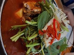 -喇喇排骨火锅·传统韩式脊骨汤(望京西园总店)