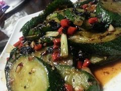 紫苏拍蒜炒青瓜-荔枝楼酒家(员村东璟店)