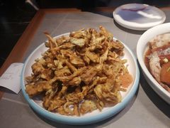 干炸小蘑菇-金手勺东北菜馆(大屯北路店)