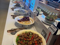 -涨巢·潮玩水疗局