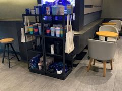 -瑞幸咖啡(新世界中心店)