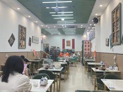 -汤小云火锅米线(钻汇广场店)