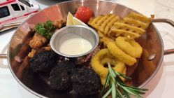 -奈尔宝·儿童乐园·亲子餐厅(华采天地店)