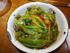 莴笋炒筒子骨-竹山里(锁石路店)