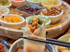 -包整·丝娃娃(甲秀楼景观店)