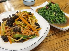 -俺家菜馆(百里峡店)
