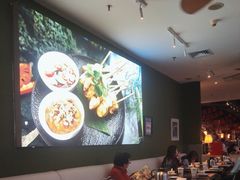 -大头虾越式风味餐厅(光明广场店)