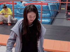 -极限PLAY运动娱乐新世界·团建派对潮玩休闲馆·室内蹦极高空游乐园