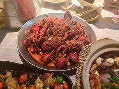 -巴厘龙虾·榜首油焖大虾(音乐学院·沿江酒馆店)