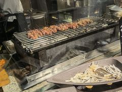 -松山湖凯悦酒店·Café自助餐厅·周末火舞秀表演
