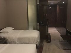 -广州天河希尔顿酒店