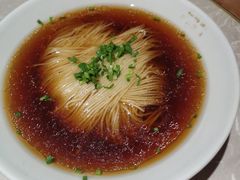 红汤面-松鹤面馆·古法焖肉面(观前店)